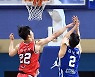 여준석, '김보배 막는다' [사진]