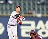 송찬의 '병살 가자' [사진]