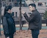 '미남당' 서인국X오연서, 만나기만 하면 으르렁..일촉즉발 맞대면