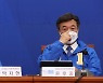 윤호중·박지현 결국 분열..민주당, 지방선거 앞두고 '원팀 파행'(종합)