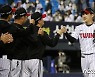 오지환, 감독님 4연패 탈출했어요!