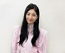 ''불금'엔 역시 수지" 사랑하지 않을 수 없는 '러블리 미모'