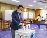 [포토]노현송 서울 강서구청장 사전 투표