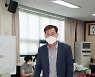 안경원 창원특례시장 권한대행 사전투표 첫날 한 표 행사