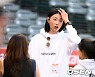 '배구 여제' 김연경, 류현진-오타니 맞대결 보러 왔다
