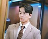 '황금가면' 이현진-이중문-연민지, 심상치 않은 삼자대면 포착