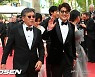고레에다-송강호,'멋진 턱시도 패션'