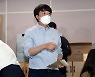 "김포공항 이전" 이재명..이준석 "민주당 제정신 아니야"
