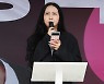 "최민희에 마음의 빚" 조국에..정유라 "내로남불 끝판왕"