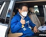 계양을·김포 찾은 이재명 "먹고 살 수 있게 도와달라..차비 정돈 주셨으면"
