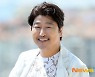 '브로커' 송강호 "강동원에 지지않으려 많이 노력" (칸 현장인터뷰)