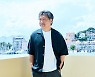 [엑's in 칸:브로커] 고레에다 감독 "아이유 감정 연기, 감탄하지 않을 수 없어" (인터뷰)