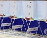 [사전투표] 등산객·훈련병도 한 표..대전·세종·충남 투표 행렬(종합)