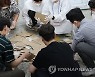 '꼼꼼하게' 관외 투표용지 정리