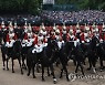 BRITAIN ROYALTY PLATINUM JUBILEE