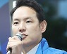 지지 호소하는 김한규 제주시을 국회의원 후보