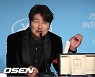송강호, 데뷔 후 첫 칸 남우주연상 차지 '기염' "감사해" [Oh!칸 현장]