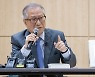 정세현 "대북 협상전략 전환해야..임기 중 전쟁날 수도"
