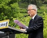 정세현 "北 압박만으로 해결 못해..尹 대통령, 임기 중 전쟁 날 수도"