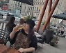 이국주가 왜 토론토에서 포착 돼?..대낮에 레스토랑서 '낮술 삼매경