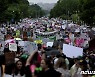 美연방대법, 낙태합법화 '로 대 웨이드' 판결 뒤집어(상보)
