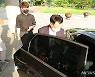 사의 표명 후 퇴근하는 정봉훈 해경청장