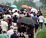 BC카드 한경 레이디스컵 2라운드 '구름 관중 이동'[포토]