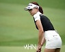 유현주 '들어가라 버디 퍼트'[포토]