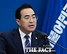 "법사위원장 통 큰 양보"..與 압박 나선 민주당, 협상 타결은 안갯속
