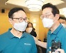 이재명 "108번뇌 중".. 친문 홍영표 "전대 동반 불출마 하자"