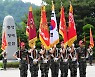 국방장관 현충원 참배에 해병대기 배치.. 설움 덜었다
