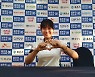 결승행 스롱 피아비 "아빠에게 우승 트로피 드릴 것"