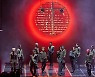 "울 뻔 했다"..고척돔 입성 세븐틴, 2년 4개월만 대면공연 '패기'로 꽉 채웠다[커튼콜]