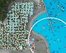 [포토] 재개장 한강 수영장..물놀이 즐기는 시민들