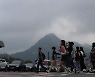 [내일 날씨] 전국 흐리고 수도권에 강하고 많은 비.."우산 챙기세요"
