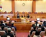 한국은 낙태죄 후속입법 3년째 '뒷짐'