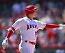 진짜 만화에서 튀어나온 오타니, 또 MLB 최초 기록 썼다