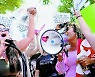 미국 낙태권 폐기에, 존슨·트뤼도·마크롱 일제히 비판