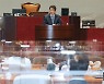 [머니S포토] 권성동 "文정권 전기요금 딱 한번 밖에 인상 안해 그래서 한전 적자 불어나"