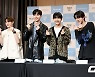 큐티파이,'배우들의 귀여운 손하트' [사진]