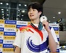 은메달 걸고 온 황선우 "이번 대회는 100점.. 지금은 비빔면에 삼겹살 먹고 싶다"