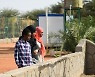 SUDAN PHOTO SET ANIMAL RESCUE CENTER