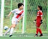 [포토] 진주여중 백지은 '가볍게 골 성공'