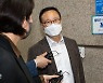 '친문' 홍영표도 전당대회 불출마, '이재명 불출마 압박' 가열..친이재명계 "정상적 정치 아냐"