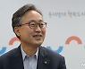 [인터뷰]'재선 성공' 유성훈 금천구청장.."쉼표 없는 발전 이룰것"