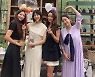 '한지혜 딸' 돌잔치에 女배우들 시상식급 총출동..사진 보니