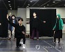 연극 '햄릿' 연습 공개