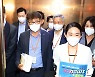 최저임금위 떠나는 사용자위원들