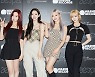 에스파, SM 이성수-탁영준 공동 대표와 美 LA 워너 레코드 사옥 방문