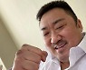 '범죄도시2' 마동석의 핵주먹에 열광하다